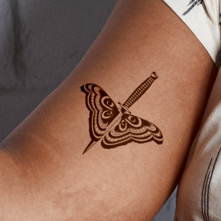 Flying Dagger by Paradisehellbow is a temporary tattoo from inkbox - 1