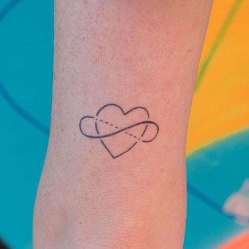 Alli by Felipe Sena is a Geometric temporary tattoo from inkbox - 0
