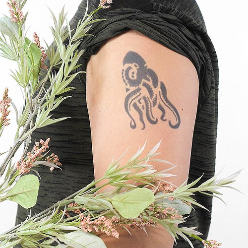 Eight Foot by Kristine Vodon is a Animals temporary tattoo from inkbox - 0