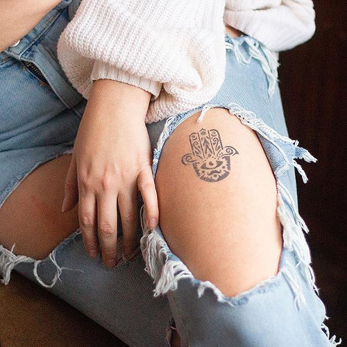 Eres Divina by inkbox is a Spiritual temporary tattoo from inkbox - 0