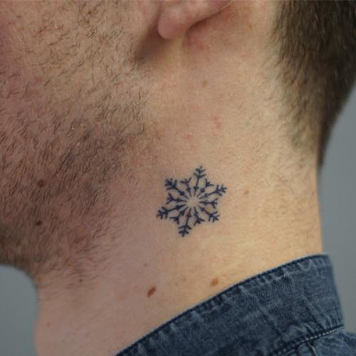 Frosty by inkbox is a Nature temporary tattoo from inkbox - 1