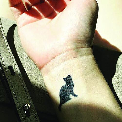 Gato by inkbox is a Animals temporary tattoo from inkbox - 5