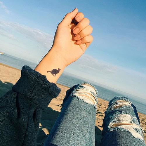 Gato by inkbox is a Animals temporary tattoo from inkbox - 6