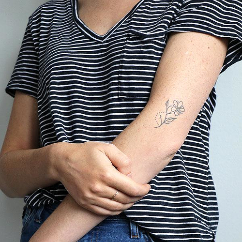Geranium by Xixi Wang is a Flowers temporary tattoo from inkbox - 0