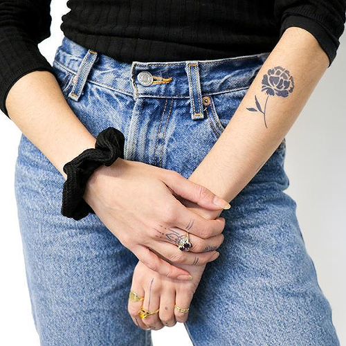 Ludlow by Isabel Dusmann is a Flowers temporary tattoo from inkbox - 2