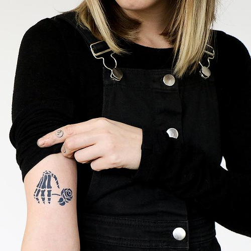 Manibus by Marion is a Flowers temporary tattoo from inkbox - 0