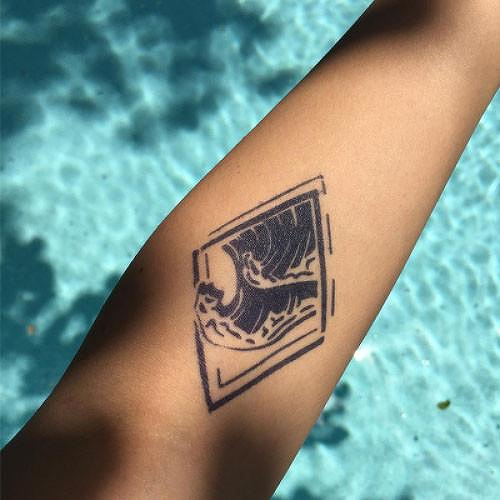 Maui by inkbox is a Geometric temporary tattoo from inkbox - 0