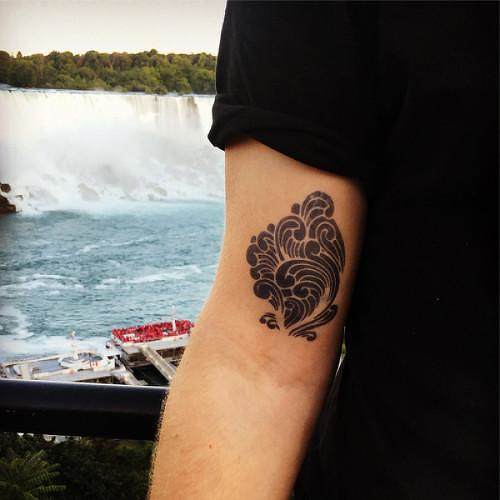Oscillation by inkbox is a Traditional temporary tattoo from inkbox - 1