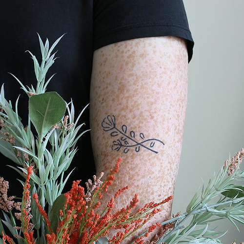 Vesna by Xixi Wang is a Flowers temporary tattoo from inkbox - 0