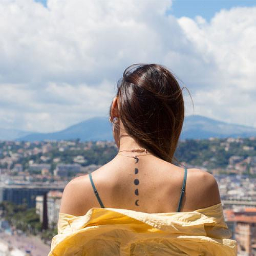 Viele Monde by inkbox is a Geometric temporary tattoo from inkbox - 2