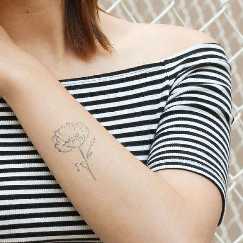 Yarrow by Inkbox is a Flowers temporary tattoo from inkbox - 2